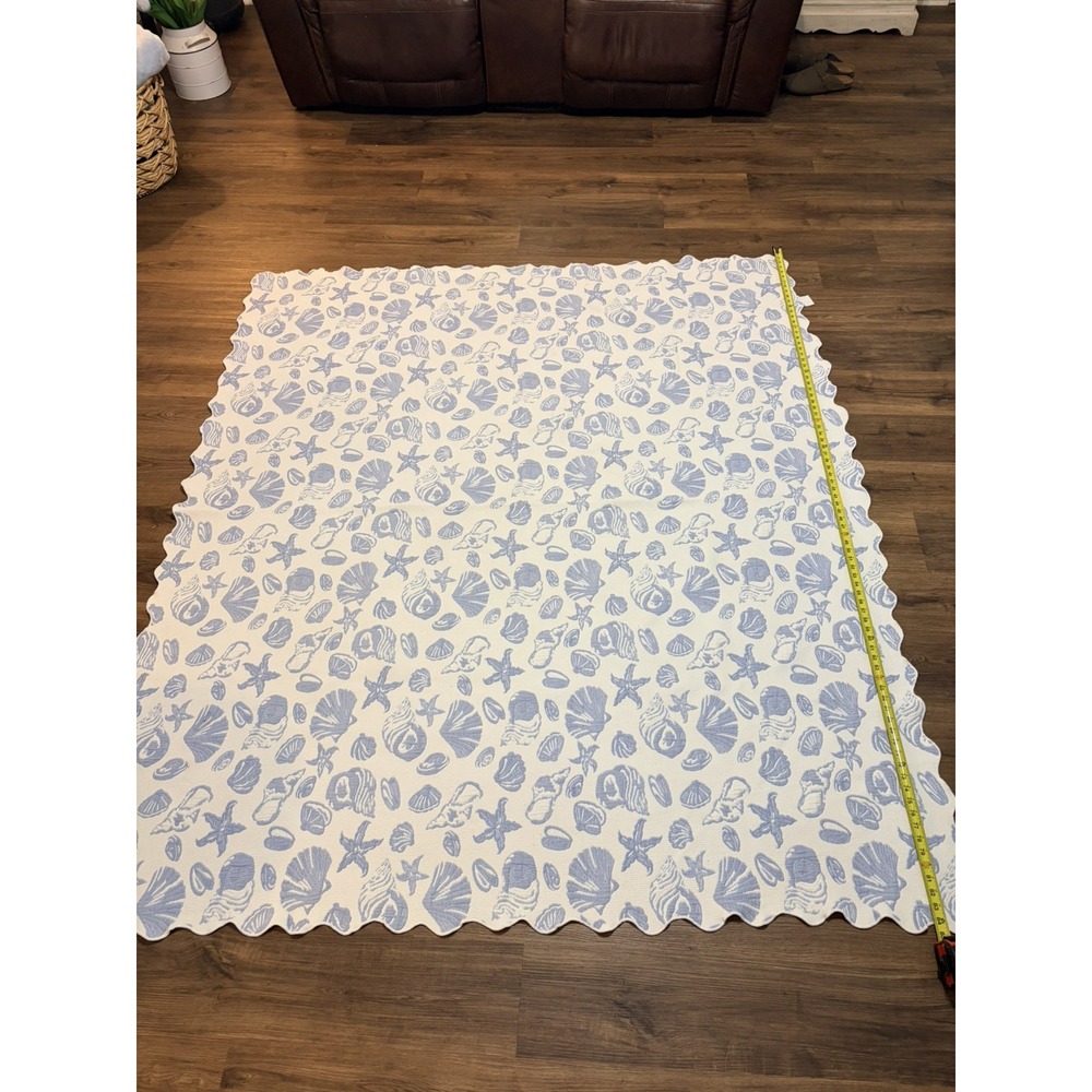 Beach seashell theme quilt  3 piece set 72" x 84" white @ light blue shell print